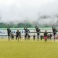 Anak-anak Papua Football Academy melaksanakan latihan fisik di Lapangan Sporthall Tembagapura, Rabu (23/10/2024). (Foto: Istimewa/Corporate Communication PTFI)