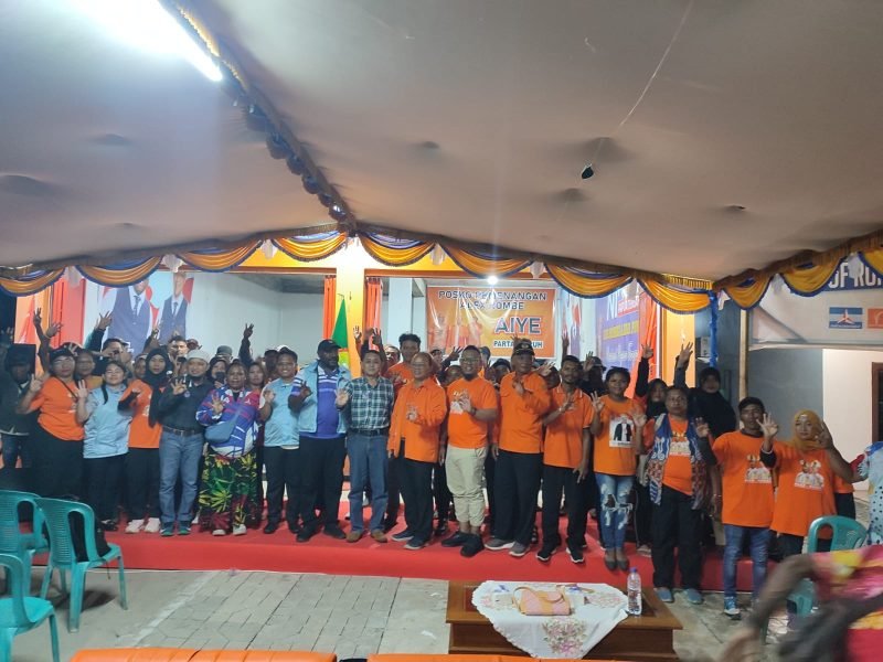 Serikat Buruh dan Serikat Pekerja Mimika bersama Partai Buruh nyatakan dukungan ke AIYE. (Foto: Istimewa/Yoseph)