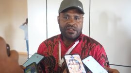 Ketua KPU Mimika, Dete Abugau. (Foto: Galeri Papua/Endy Langobelen)