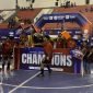 Tim futsal SMK PK Hermon merayakan juara usai menang di partai final Freeport Indonesia Futsal Series 2024 di Hall Basket MSC, Jumat (6/12/2024), (Foto: Galeri Papua/Wahyu)