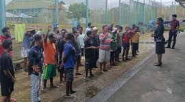 Warga binaan Lapas sedang berbaris rapi untuk didata. (Foto: Istimewa)