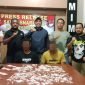 Wakapolres Mimika, Kompol Hermanto, bersama personel Sat Resnarkoba berhasil menangkap dua pelaku beserta BB sabu-sabu. (Foto: Istimewa/Humas Polres Mimika)