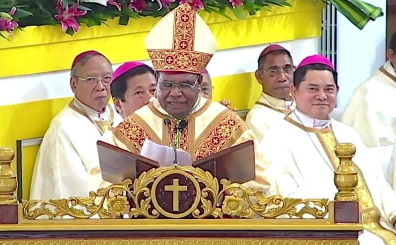 Uskup Timika, Mgr. Bernardus Bofitwos Baru, OSA, menyampaikan sambutan usai ditahbiskan. (Foto:I Istimewa/Tangkapan layar video siaran langsung)