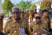 Bupati Mimika, Johannes Rettob. (Foto: Galeri Papua/Ahmad)