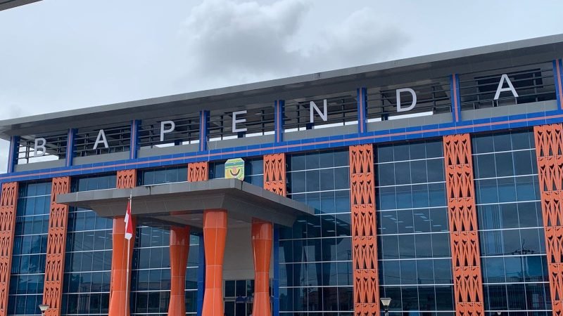 Kantor Bapenda Kabupaten Mimika. (Foto: Galeri Papua/Ahmad)