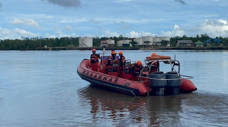 Tim SAR berangkat menuju lokasi kejadian untuk melakukan pencarian. (Foto: Istimewa/SAR Timika)
