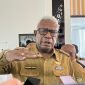 Bupati Mimika, Johannes Rettob. (Foto: Galeri Papua/Benaz)