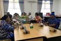 Suasana rapat koordinasi penetapan siaga darurat bencana cuaca ekstrim Kabupaten Mimika tahun 2025, di ruang rapat Kantor BPBD Kabupaten Mimika, Kamis (19/6/2025). (Foto: Galeri Papua/Ahmad)