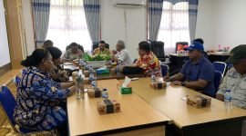 Suasana rapat koordinasi penetapan siaga darurat bencana cuaca ekstrim Kabupaten Mimika tahun 2025, di ruang rapat Kantor BPBD Kabupaten Mimika, Kamis (19/6/2025). (Foto: Galeri Papua/Ahmad)