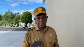 Kepala Dinas Perpustakaan dan Arsip Daerah Mimika, Jacob Jantje Toisuta. (Foto: Galeri Papua/Ahmad)