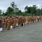ASN lingkup Pemkab Mimika saat mengikuti apel gabungan OPD di lapangan Kantor Pusat Pemerintahan Kabupaten Mimika, Senin (28/7/2025). (Foto: Galeri Papua/Ahmad)
