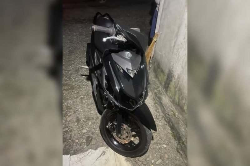 Barang bukti sepeda motor Yamaha warna hitam yang disita polisi dari tangan pelaku. (Foto: Istimewa/Humas Polres Mimika)