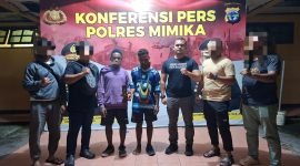 Pelaku saat berhasil ditangkap Tim Buser Sat Reskrim Polres Mimika. (Foto: Istimewa/Humas Polres Mimika)