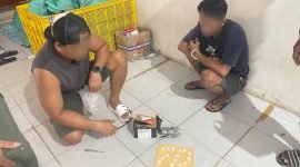 Pelaku saat diciduk polisi di dalam kediamannya. (Foto: Istimewa/Humas Polres Mimika)