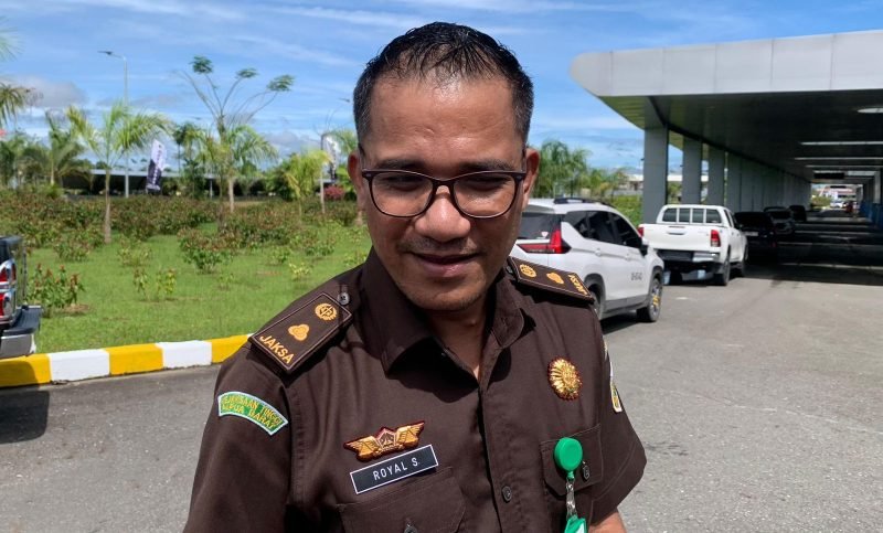 Kasi Intelijen Kejari Mimika, Royal Sihotang. (Foto: Galeri Papua/Ahmad)