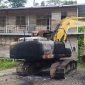 Kondisi excavator setelah dibakar OTK di Mimika, Papua Tengah. (Foto: Istimewa)