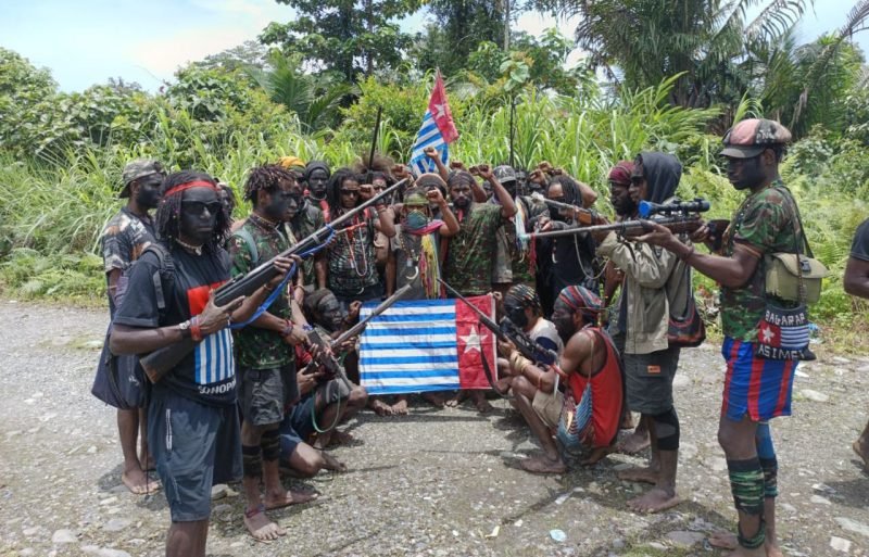 Tentara Pembebasan Nasional Papua Barat - Organisasi Papua Merdeka (TPNPB-OPM) Kodap XVI Yahukimo, mengklaim telah menembak mati seorang aparat militer Indonesia di Distrik Kolf Braza, Kabupaten Asmat, Papua Selatan. (Foto: Istimewa/TPNPB-OPM)