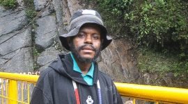 Yoki Sondegau, aktivis mahasiswa sekaligus Ketua Solidaritas Mahasiswa dan Masyarakat Timika (SOMAMA-TI). (Foto: Istimewa/SOMAMA-TI)