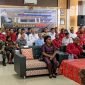Bupati Mimika, Johannes Rettob, beserta para pihak terkait saat mengikuti proses peresmian secara daring. (Foto: Galeri Papua/Ahmad)