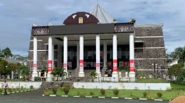 Kantor Pusat Pemerintahan Kabupaten Mimika. (Foto: Galeri Papua/Ahmad)