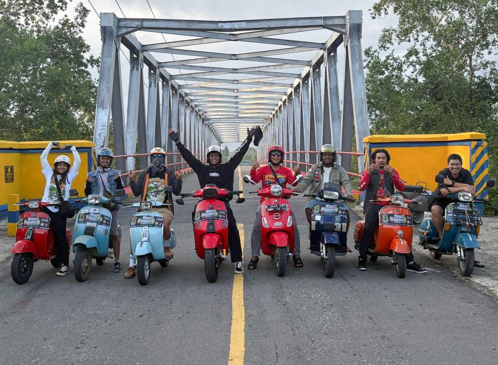 Panitia pelaksana meninjau beberapa lokasi pelaksanaan event tahunan Noken Skuteris Papua di Mimika. (Foto: Istimewa/Panitia Noken Skuteris Papua)