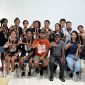 Foto bersama TIFA Creative dengan pihak kampus STIS Mutiara Tual usai pertemuan. (Foto: Galeri Papua/Endy Langobelen)