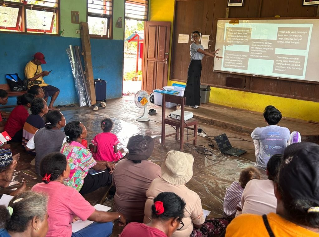 Sejumlah perempuan Raja Ampat mengikuti pelatihan yang diadakan oleh Fashion Crafty Jakarta. (Foto: Istimewa/Dok. Fashion Crafty Jakarta)