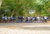 Foto bersama keluarga besar Spin 4 Fun saat event Summer Camp 2025. (Foto: Istimewa/Fernando Rio)