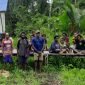 Warga pengungsi dari Distrik Gearek dan Pasir Putih tiba di Kampung Tomor, Kabupaten Asmat, Papua Selatan. Mereka dikabarkan akan melanjutkan perjalanan ke Distrik Kenyam, Ibu Kota Kabupaten Nduga, Papua Pegunungan. (Foto: Istimewa)