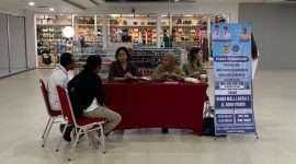 Posko pengaduan tunjangan hari raya keagamaan Kabupaten Mimika tahun 2025 di lantai 3 Diana Mall Timika. (Foto: Galeri Papua/Ahmad)