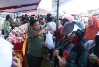 Dinas Ketahanan Pangan (DKP) Kabupaten Mimika menggelar Gerakan Pangan Murah, di Eks Pasar Swadaya Timika, Sabtu (20/12/2025). (Foto: Istimewa)