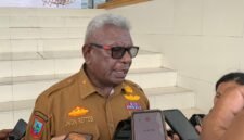 Bupati Mimika, Johannes Rettob. (Foto: Galeri Papua/Ahmad)