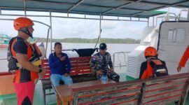 Korban saat dijemput tim SAR gabungan, Selasa (20/1/2026). (Foto: Istimewa/SAR Timika)