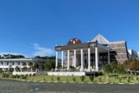 Tampak depan kantor Pusat Pemerintahan (Puspem) Kabupaten Mimika. (Foto: Galeri Papua/Ahmad)