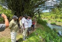 Komisi II DPRK Mimika melakukan kunjungan kerja ke Distrik Wania untuk meninjau keluhan warga, Jumat (30/1/2026). (Foto: Istimewa)