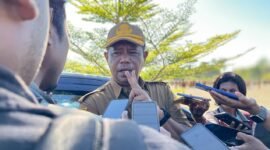 Kepala Dinas Kesehatan Kabupaten Mimika, Reynold J. Ubra. (Foto: Galeri Papua/Endy Langobelen) 