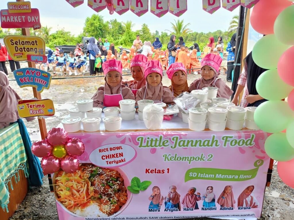 Kegiatan Market Day Ceria SD Islam Menara Ilmu, Kamis (12/2/2026). (Galeri Papua/Benaz)