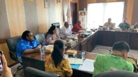 Rapat koordinasi Satgas MBG di Lantai 3 Gedung A Kantor Pusat Pemerintahan Kabupaten Mimika, Kamis (12/2/2026). (Foto: Galeri Papua/Ahmad)