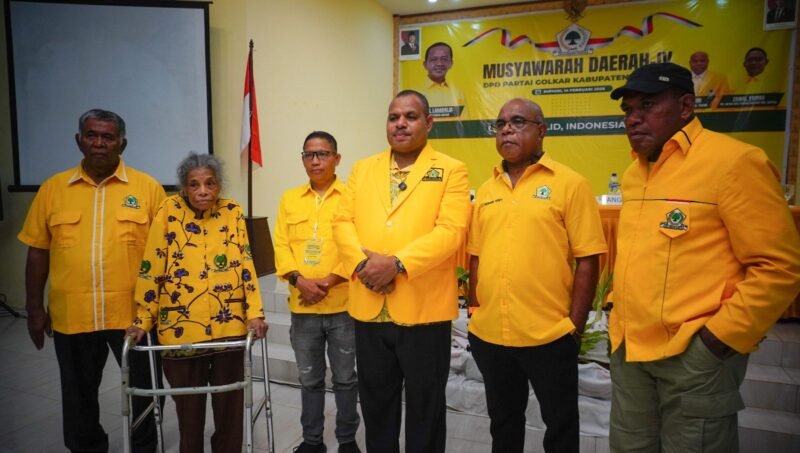 Bupati Supiori Heronimus Mansoben resmi terpilih sebagai Ketua DPD II Partai Golkar Kabupaten Supiori periode 2026 - 2031. (Foto: Galeri Papua/Ikbal Asra)