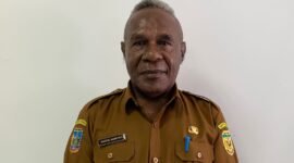 Kepala DPMPTSP Kabupaten Mimika, Marselino Mameyau. (Foto: Galeri Papua/Ahmad)