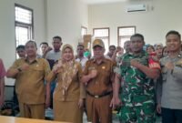 Foto Bersama Kegiatan Musrenbang Kelurahan Otomona di Kantor Kelurahan Otomona, Jl. Kartini, Timika, Rabu (4/3/2026). (Foto: Pihak Kelurahan Otomona)