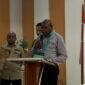 Staf Ahli Bupati Mimika, Fransiskus Bokeyau, menyampaikan sambutan pada pembukaan Musrembang Distrik Jita yang berlangsung di Ballroom Hotel Kanguru Timika, Jumat (6/3/2026). (Foto: Galeri Papua/Ahmad)