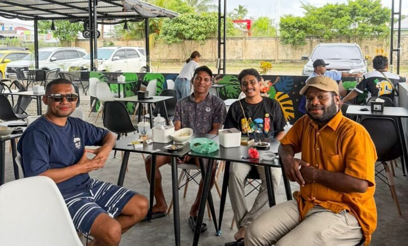 Tim Koordinator Daerah Indonesia Creative Cities Network (ICCN) Provinsi Papua Tengah melakukan pertemuan dan koordinasi bersama kandidat Koordinator ICCN Kabupaten Mimika, Rabu (18/3/2026) siang, di Timika. (Foto: Istimewa)