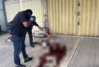 Olah TKP yang dilakukan oleh Tim Inafis Polres Mimika di lokasi kasus dugaan pembunuhan. (Foto: Humas Polres Mimika)