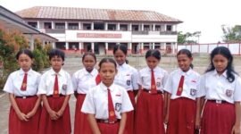 Siswi SD Inpres Nawaripi di Mimika, Papua Tengah, menyampaikan keluhan langsung kepada Presiden RI, Prabowo Subianto, terkait mandegnya pelayanan MBG. (Foto: Tangkapan layar video yang beredar)