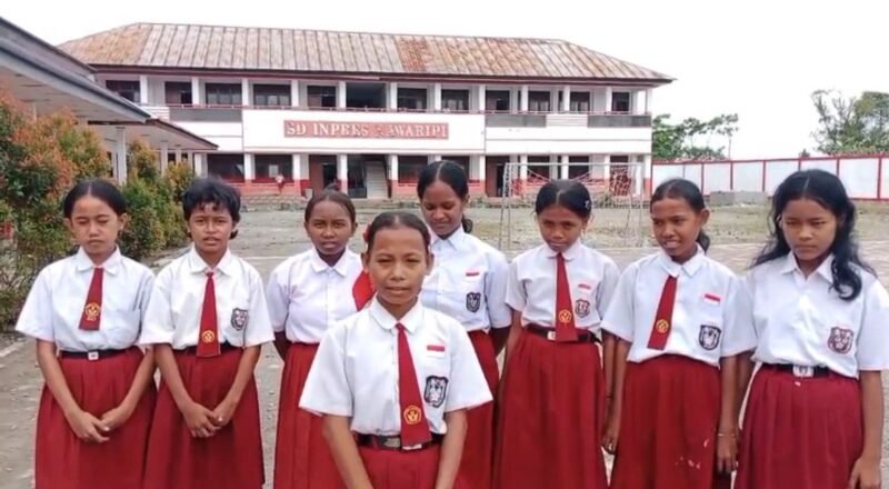 Siswi SD Inpres Nawaripi di Mimika, Papua Tengah, menyampaikan keluhan langsung kepada Presiden RI, Prabowo Subianto, terkait mandegnya pelayanan MBG. (Foto: Tangkapan layar video yang beredar)