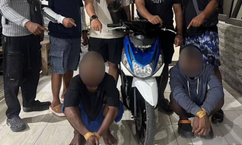 Pelaku yang berhasil diamankan polisi. (Foto: Dok. Polsek Mimika Baru)