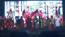 Seluruh tim drama musikal