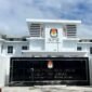 Gedung Kantor KPU Mimika yang berlokasi di jalan Irigasi, Timika, Papua Tengah. (Foto: Istimewa/Anya Fatma)
