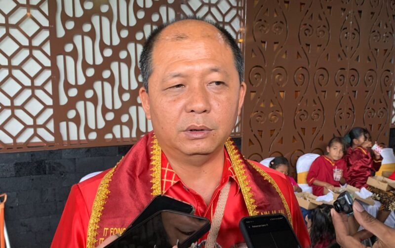 Kepala Dinas Pendidikan Kabupaten Mimika, Antonius Welerubun. (Foto: Galeri Papua/Ahmad)